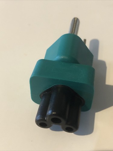 USA Type Adapter to IEC 320 C5 Cloverleaf Female Connector 3 to 3-Pin 10A 125V - Picture 3 of 3