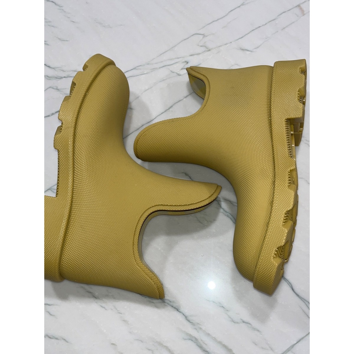 Burberry Ray Rain Boots in Manilla 44 New with Box Mens Burberry Ray Rain Boots in Manilla 44 New with Box Mens