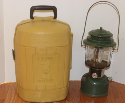 Coleman Lantern 220j (5-77) & Yellow Clam Shell Case Carry