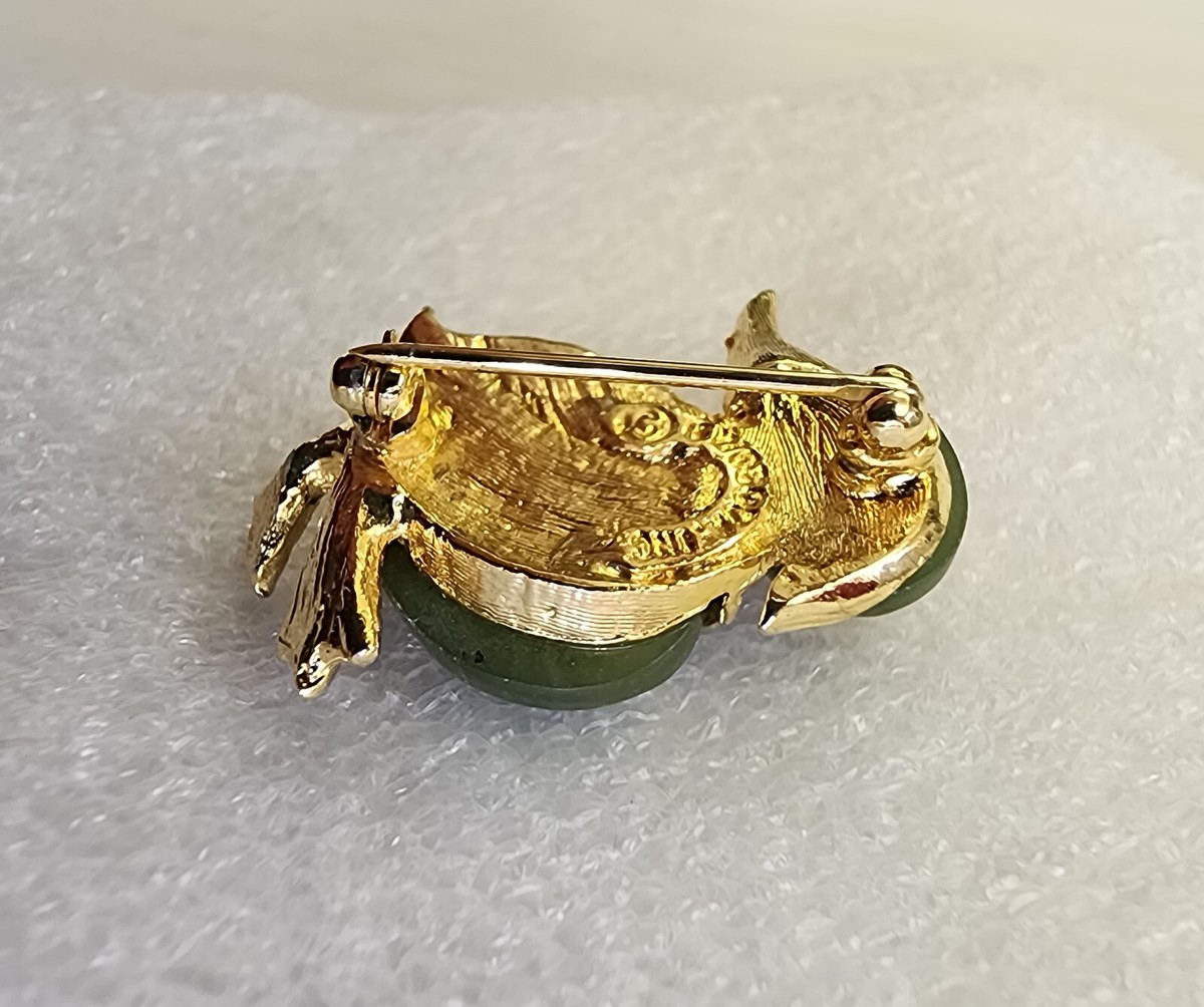 Kookaburra Pin Jadeite on Gold Tone Metal (1578) | eBay