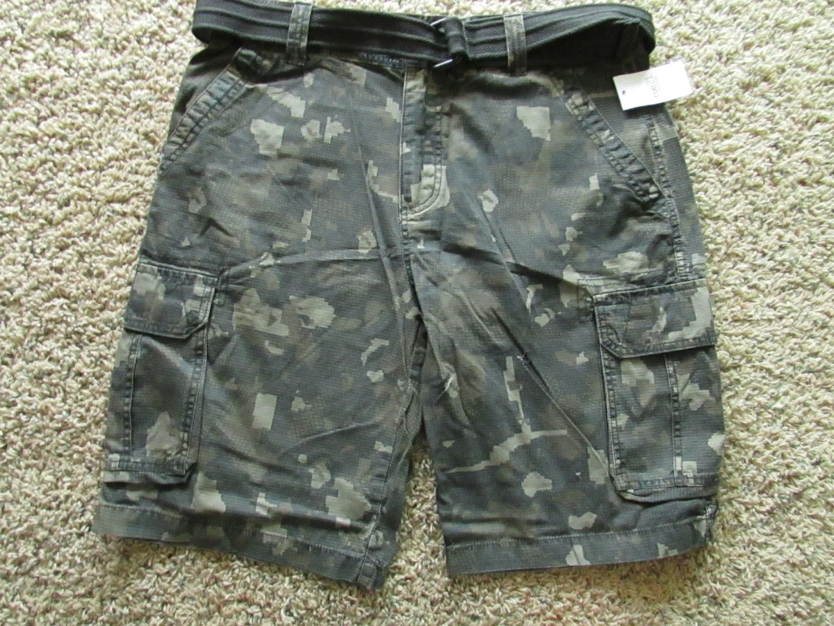NEW CARBON CAMO CARGO SHORTS MENS 30 W FREE BELT BY RUE 21 FREE SHIP