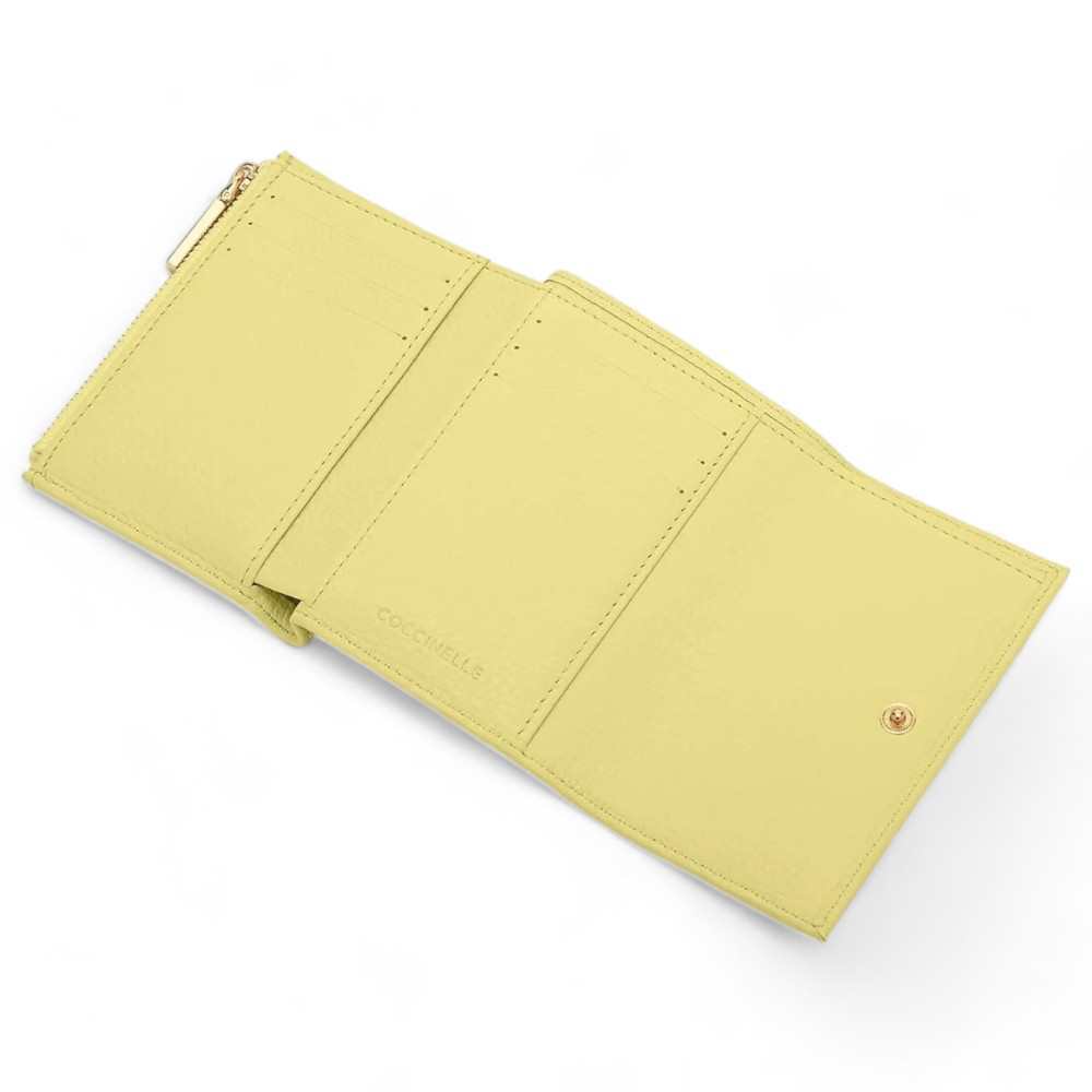 財布・小物その他 COCCINELLE Woman Wallet Nude E2MW511D101 P48 Fashion Wallet COCCINELLE METALLIC SOFT Women Leather Yellow