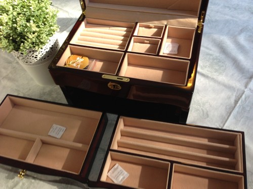 wooden jewellery box - 003 - Picture 2 of 4