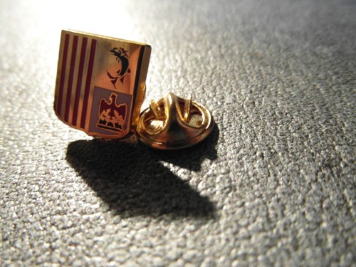 Pin Pin'S Badge Brin De Folie Lingerie Mode Rare Emaille Port a Prix