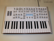 ACCESS VIRUS TI POLAR - DEFEKT - SEHR GUTER ZUSTAND