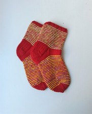 Size 5-6 1/2 women 4-5 1/2 men US/36-37 EU Hand knitted socks