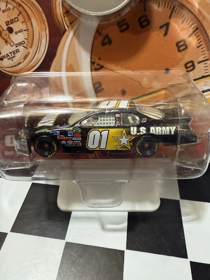 Mark Martin #01 Ejército 2007 1/64 Nascar Diecast con moneda Foto 2 de 4