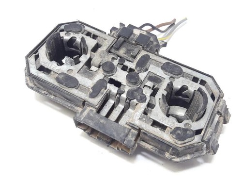 VW PASSAT B5 3B2 Rücklichtkontakte 3A5945259 1.90 Diesel 85kw 1994 31341243