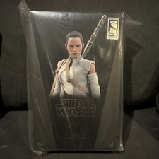 Hot Toys Star Wars Rey Resistance Outfit MMS 337 Sideshow Exclusive Disney