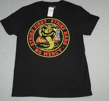 Hot Topic Bioworld Men's Cobra Kai T-Shirt Size Medium Black with Graphic