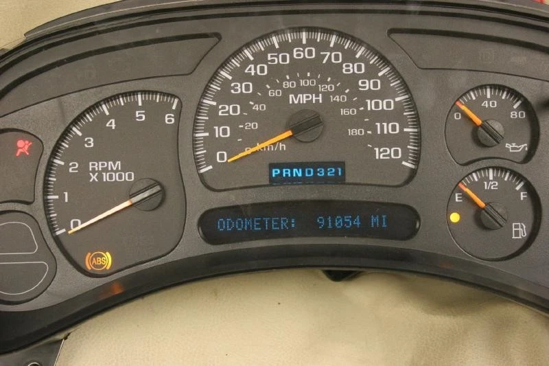Chevrolet Silverado 2500 3500 Tahoe 2003-2005 racimo velocímetro id 15135668 Foto 3 de 4