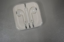 Apple Earpods Wired Headset For Devices With 3.5mm Headphone Jack OEM Earbuds