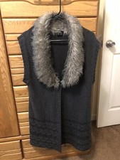 Euc Xoxo Grey Knit Vest W/faux Fur Shawl Collar Xl