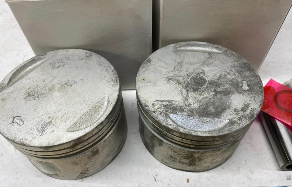 Пара стандартных поршней Harley Davidson XL EVO V-Twin 11-9761 - Изображение 2 из 4