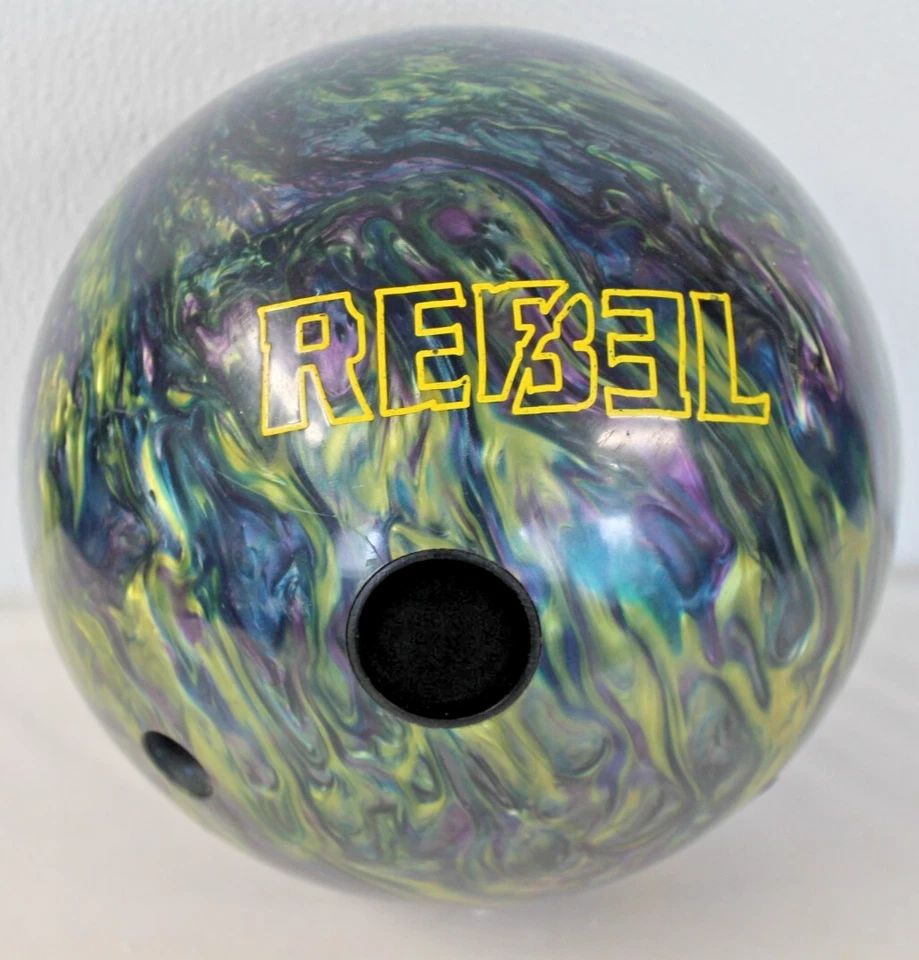 13lb Revolution Rebel Tradition Bowling Ball - Purple & Gold (Rare) - Image 2 of 4