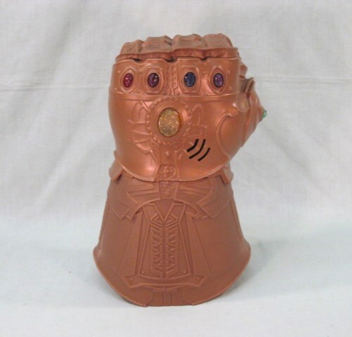 Marvel Avengers Infinity War Thanos Gauntlet 10&rdquo; Lights So