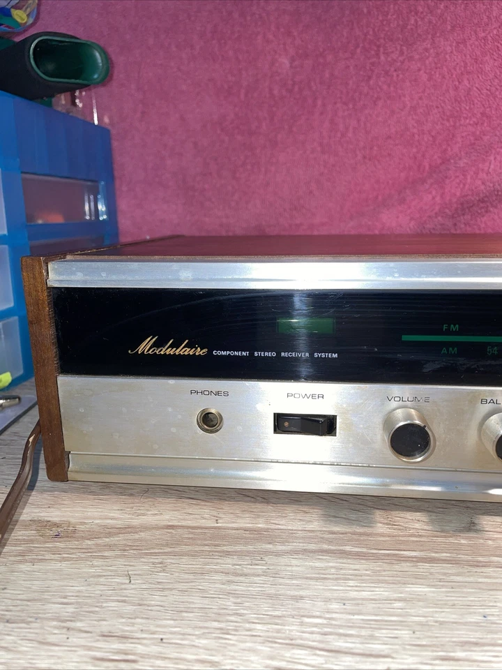 Vintage 1970's Realistic 12-1469 Modulaire AM FM /Phono/Tape/ Stereo Receiver - Image 2 of 4