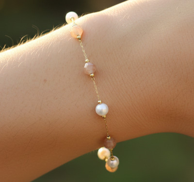 Elegant Gold Tone Bracelet Minimalist Boho Grey Hematite Beaded Pattern Bracelet