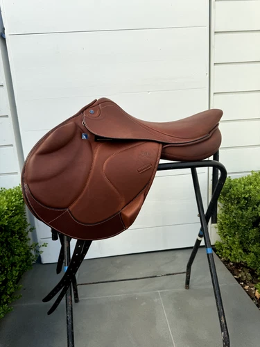 Stubben Saddle Zaria Optimum 18" 28cm BRAND NEW Redwood Color