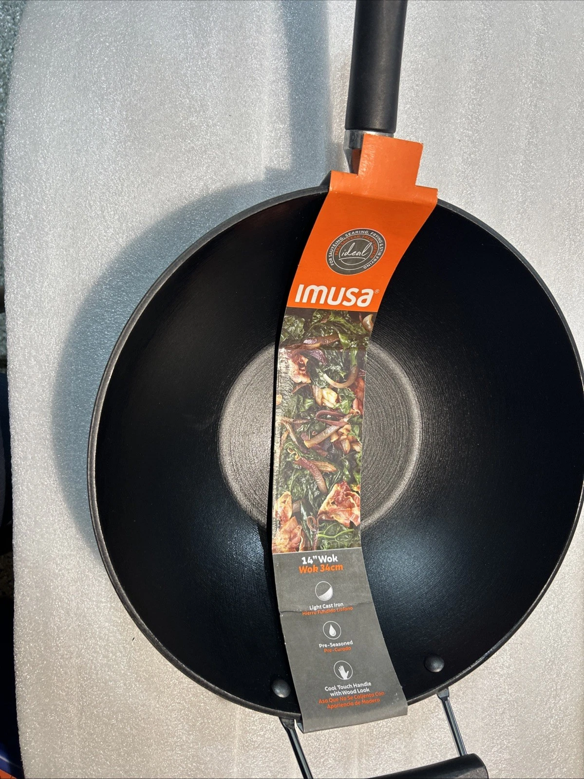 Imusa 14 inch Light Cast Iron Pre Seasoned Traditional Wok with Handle
Opens in a new window or tab