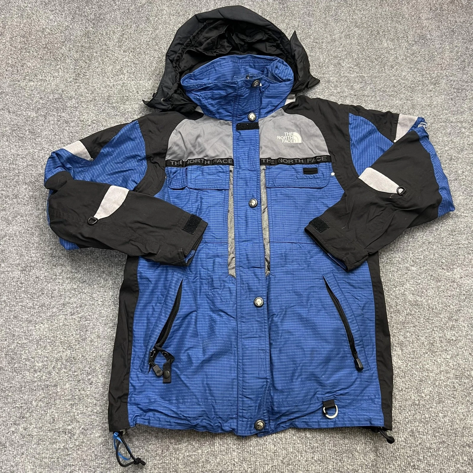 The North Face Jacket Womens 8 Blue Black Hooded Ski Snowboard Ripstop Full Zip
Opens in a new windo