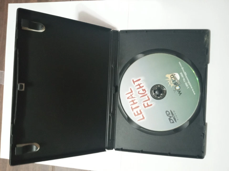 LETHAL FLIGHT (DVD) - BOWHUNTING - DEER - TURKEY - BEAR - ALLIGATOR - ELK - FROG Foto 3 de 3