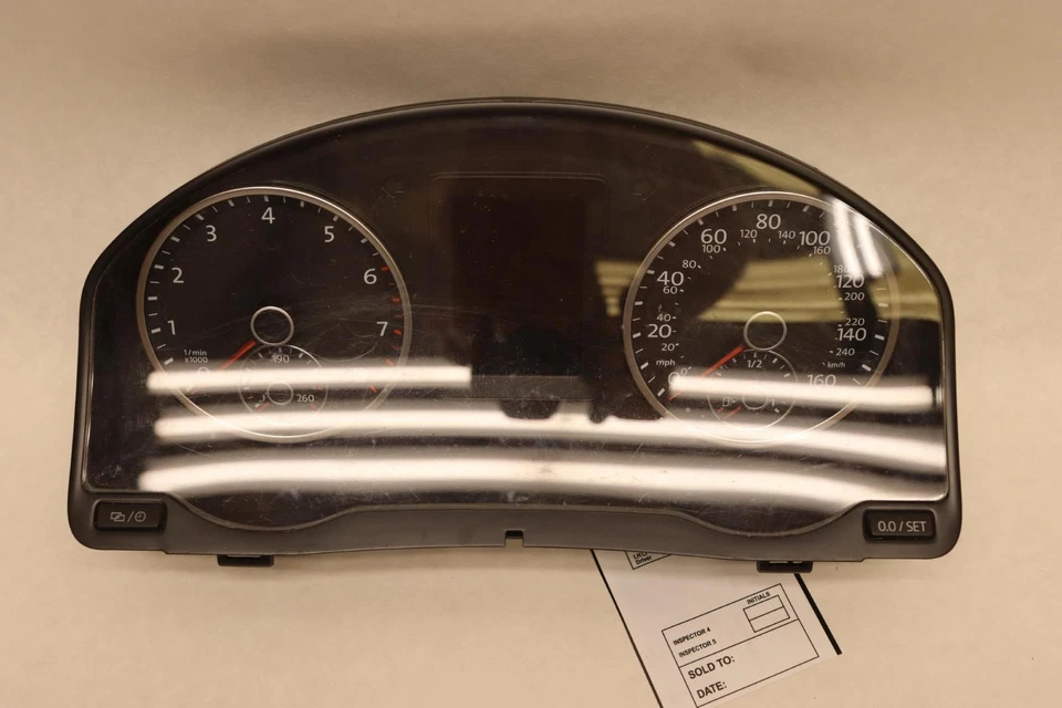VOLKSWAGEN TIGUAN 2013-2017 CUADRO DE INSTRUMENTOS MEDIDOR VELOCÍMETRO MERCADO DE EE. UU. OEM Foto 4 de 4