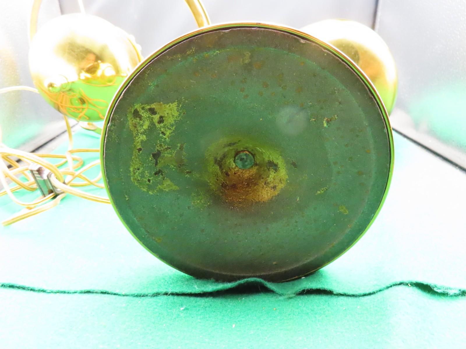 ANTIQUE BRADLEY & HUBBARD SINGLE BRASS ELECTRIFIED STUDENT LAMP 10" SHADE RING