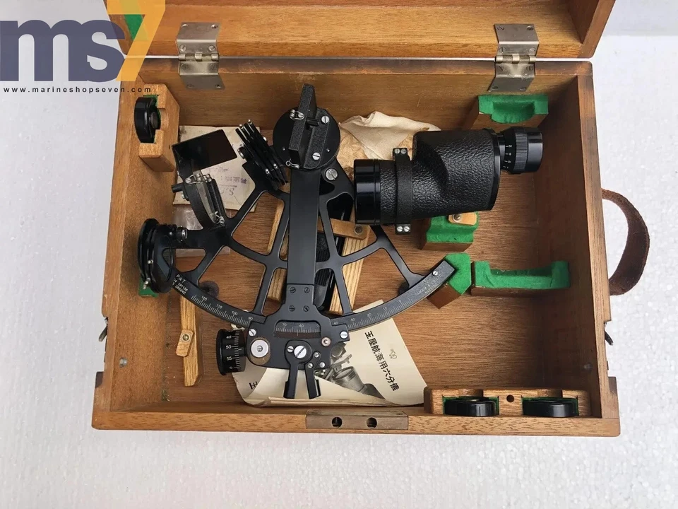 INSTRUMENTO DE NAVEGACIÓN NÁUTICA SEXTANTE MARINO TAMAYA CO & LTD 23750 MICRÓMETROS Foto 2 de 4