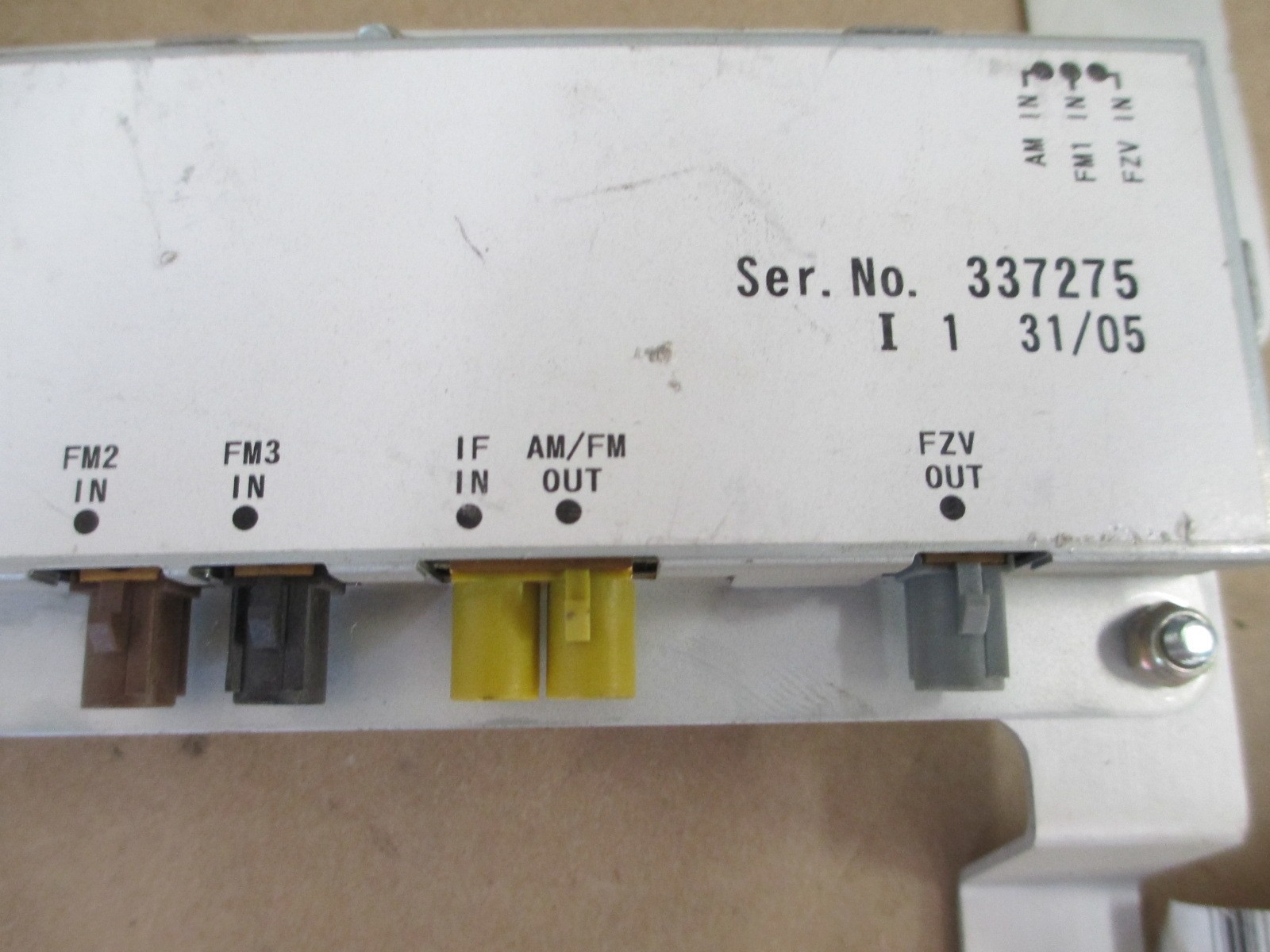 Lamborghini Gallardo - AM/FM Antenna Amplifier / AMP # 8E9035225P