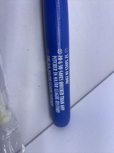 MLB Los Angeles Dodgers Eric Gagne Mini Bat 18"+ Mini 12in Light Up Bat Set VTG - Picture 5 of 11