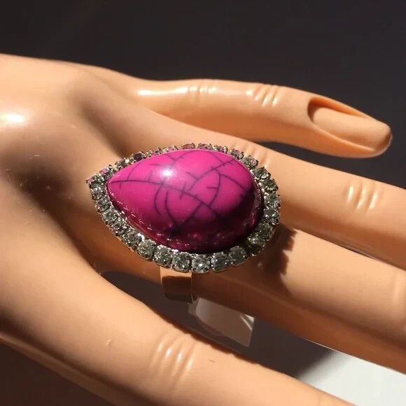 Brand New Adjustable Cocktail Ring Pink Gemstones. Women's Fashion Accessories.