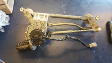 2007 toyota ESTIMA 2.4 PETROL HYBRID WIPER MOTOR MECHANISM COMPLETE AS SHOWN 