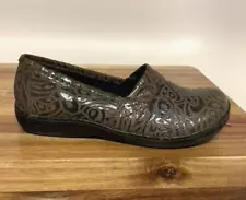 BORN B.O.C. Textured Clog Slip On Loafers Brown Size 7 Women US