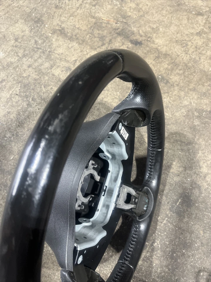 Volante Nissan 370z 2009-2017 OEM Foto 4 de 4