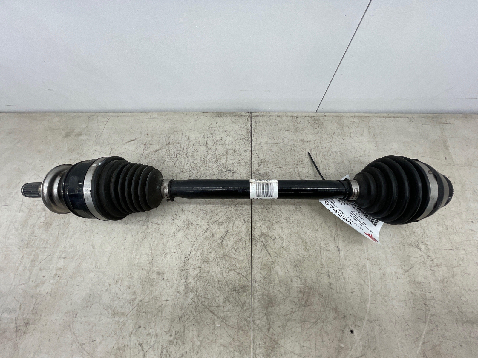 2014-2019 BMW I8 OEM FRONT RIGHT OUTER CV AXLE SHAFT