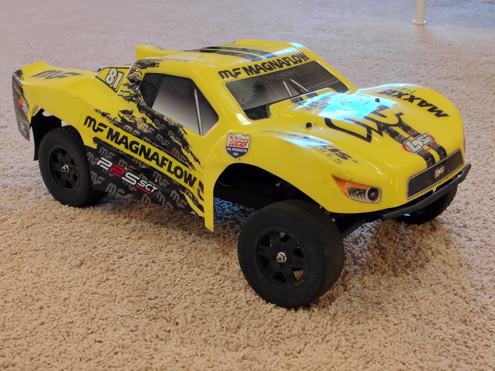 Team Losi 22S SCT Brushless Short Course RC Truck RTR With U