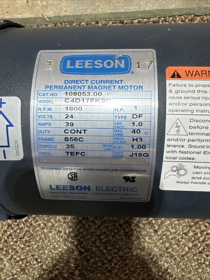 Motor de CC de baja tensión LEESON 10805300 24V Foto 2 de 4