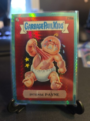 2023 Garbage Pail Kids Chrome #210a Intense Payne Aqua Prism Refractor 120/199 - 第 1/2 張圖片
