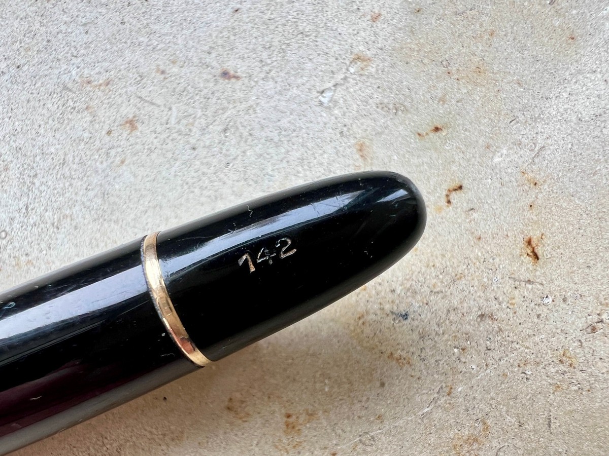 Vintage 1950's MONTBLANC 142 Celluloid Fountain pen - 14 C 