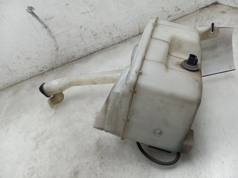 99 00 01 02 03 DEPÓSITO DE LAVADO LEXUS RX300 Foto 2 de 4