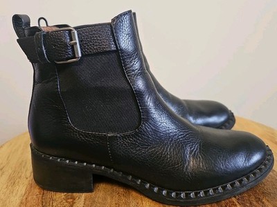 Gentle Souls By Kenneth Cole Best Buckle Chelsea