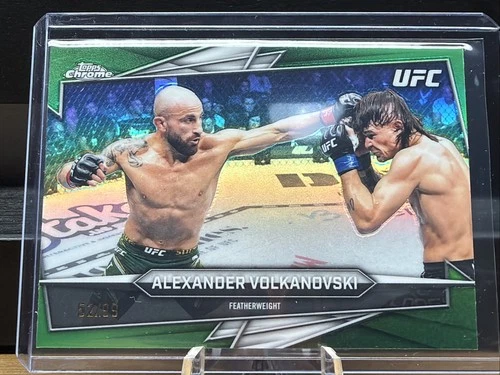 2026 Topps Chrome UFC Alexander Volkanovski Green Refractor #/99