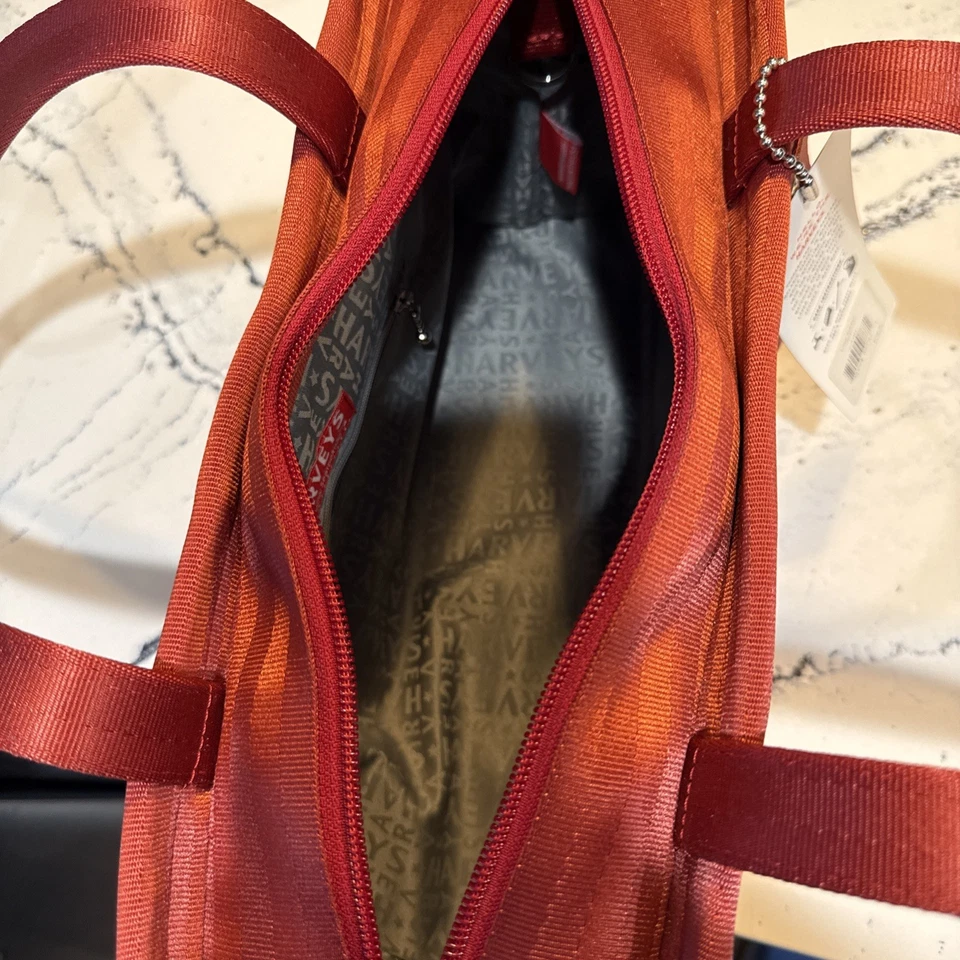 Harveys Nuevo con Etiquetas Bolso Cinturón de Seguridad Grande Cartera Bolso de Mano ROJO Foto 4 de 4