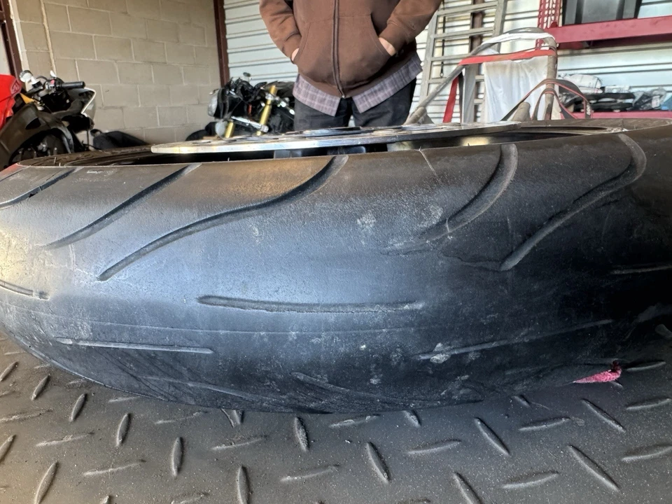 Передний обод колеса с дисками для Ducati Hypermotard 821/939 50122681AA - Изображение 4 из 4