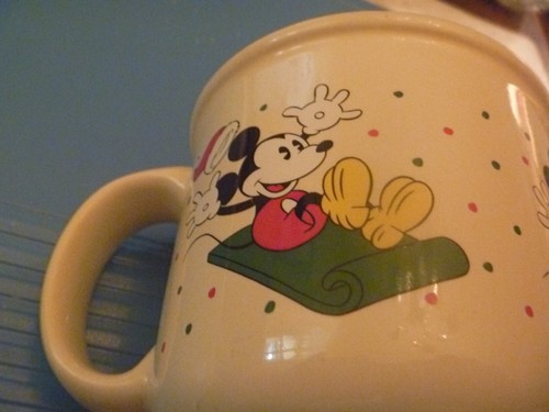Hallmark Disney Mickey Mouse Large Christmas Mug - Picture 4 of 6