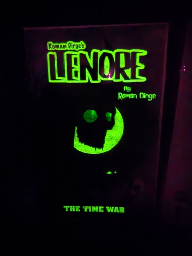 ROMAN DIRGE'S LENORE THE TIME WAR GLOW IN THE DARK VARIANT TITAN COMICS NM 2025 - Picture 3 of 4