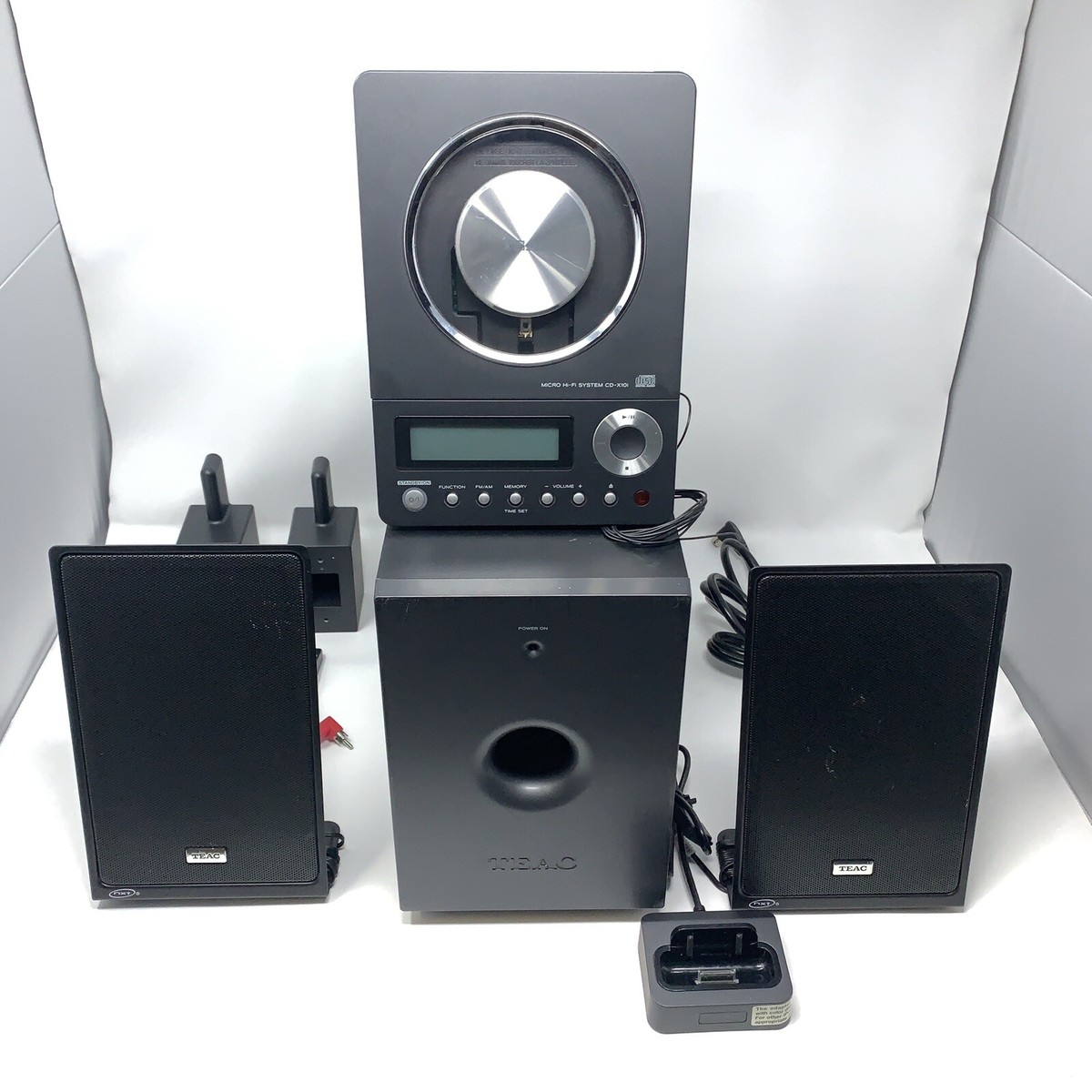 TEAC ティアック　CD-X10i Hi-Fi System CDコンポ Teac CD-X10i Ultra-Thin Stereo System AM/FM CD AUX Input