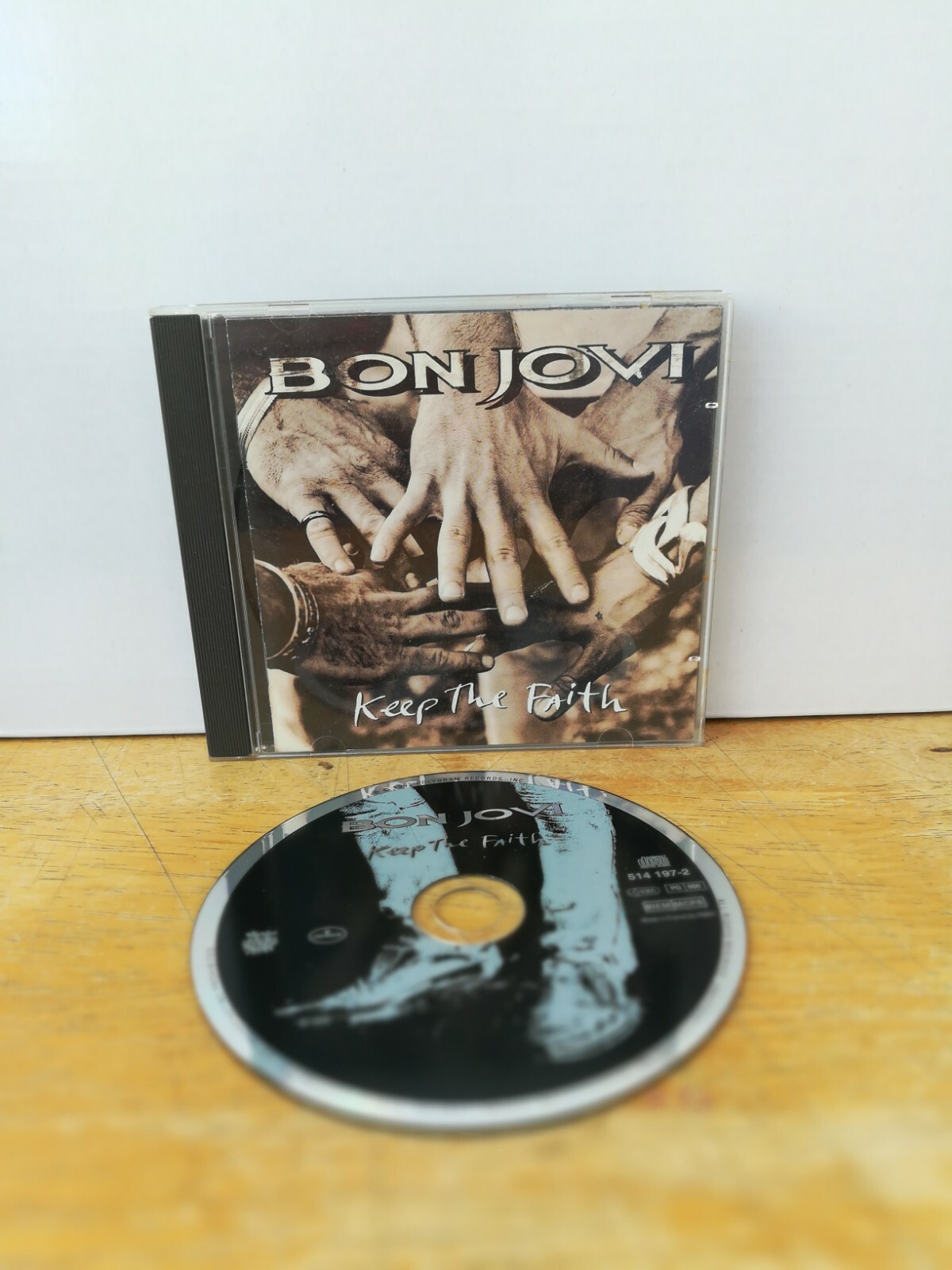 BON JOVI CD ALBUM