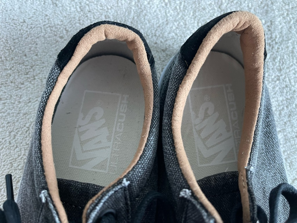 Vans Unisex Athletic Sneakers Gray White 721454 Low Top Lace  display picture 2